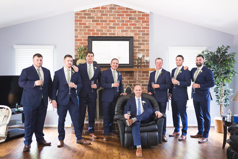 livengood-frederickweddings-glenellenfarm-0005.jpg