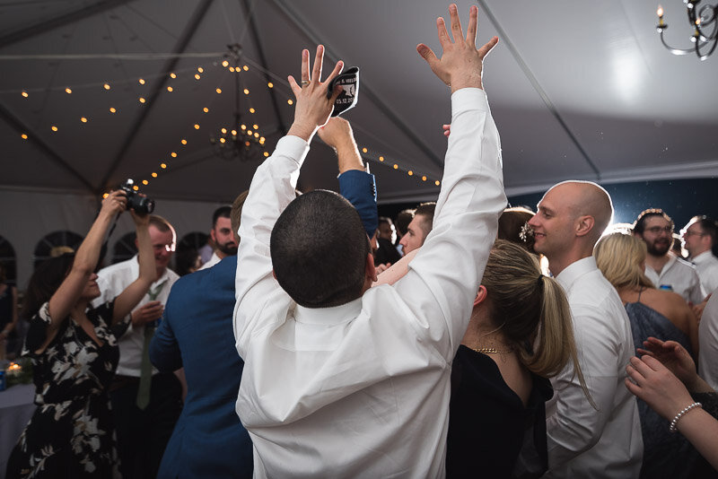livengood-frederickweddings-glenellenfarm-0029.jpg