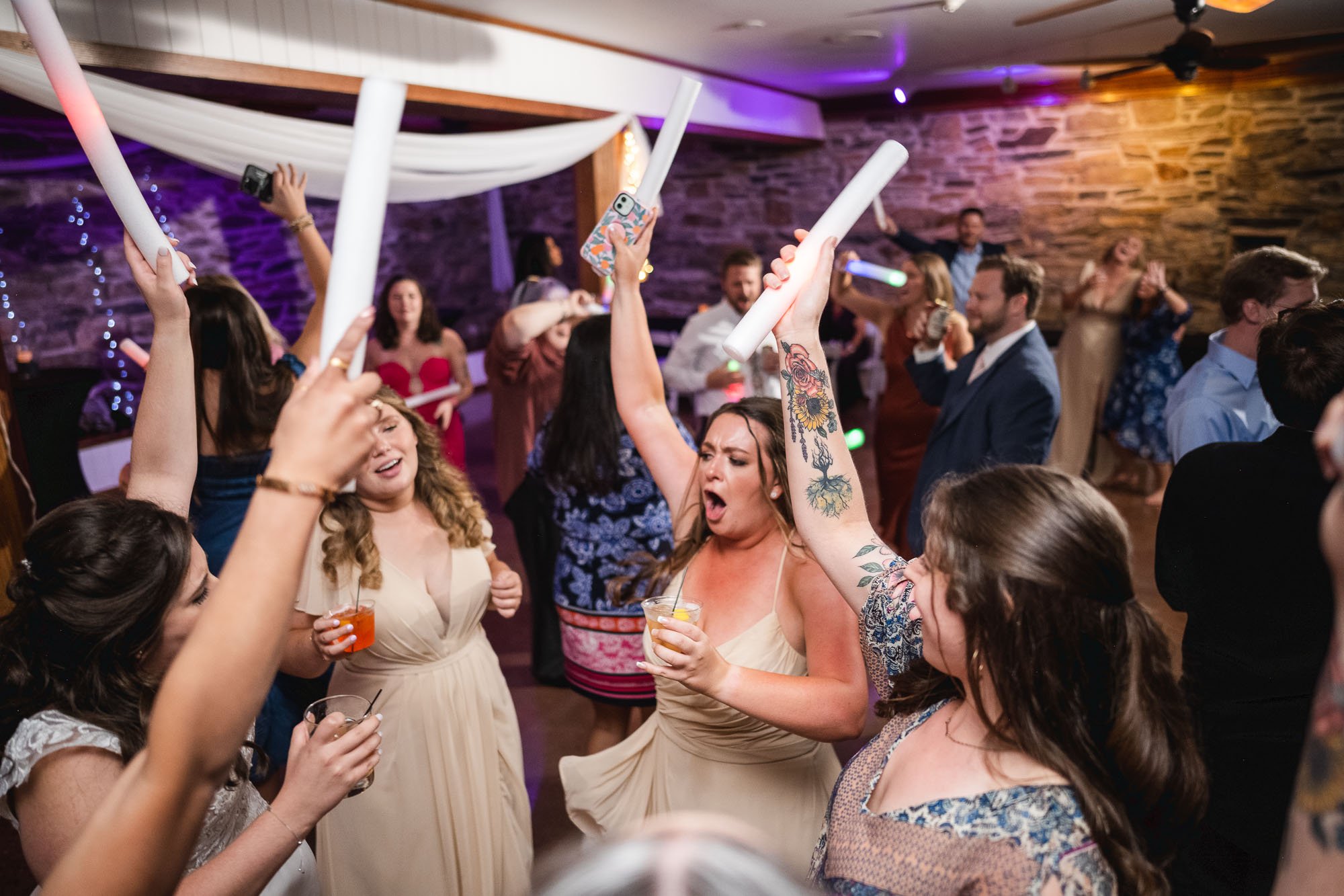 caboose-farm-frederick-maryland-wedding-photos-jsasuphotography-49.jpg