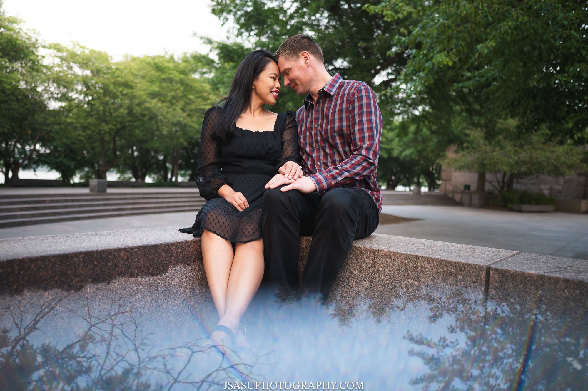 franklin-delano-roosevelt-memorial-engagement-session-dc-17.jpg