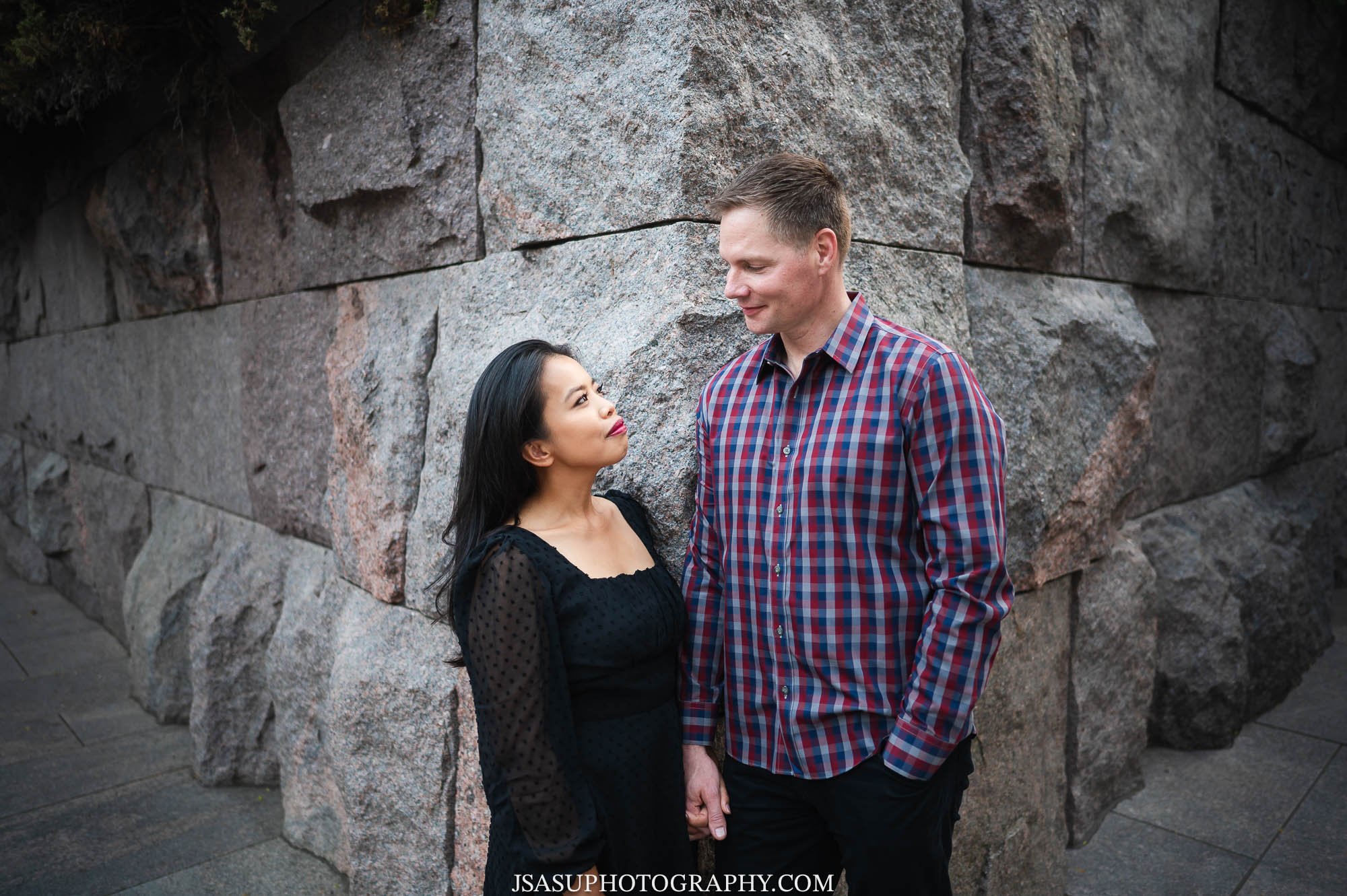 franklin-delano-roosevelt-memorial-engagement-session-dc-19.jpg