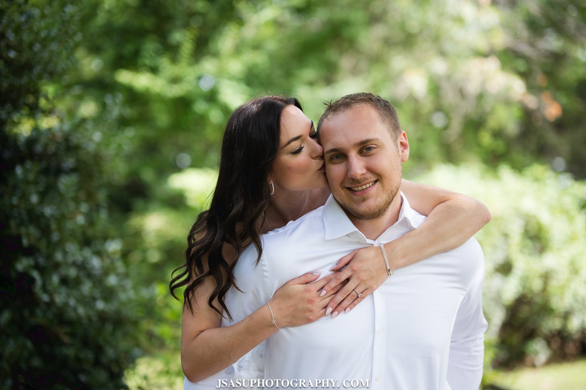 river-farm-alexandria-virginia-summer-engagement-jsasuphotography-15.jpg