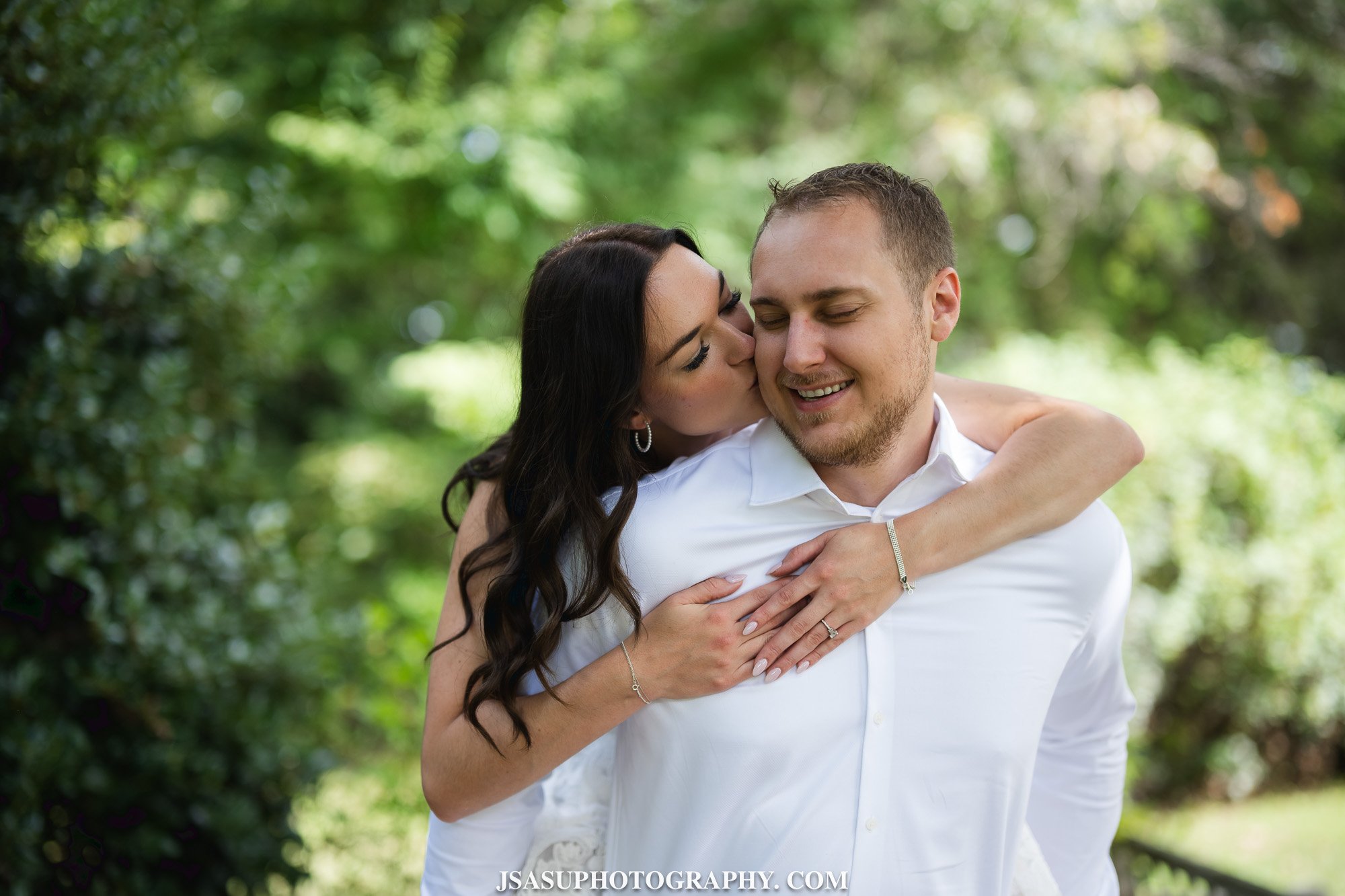 river-farm-alexandria-virginia-summer-engagement-jsasuphotography-16.jpg