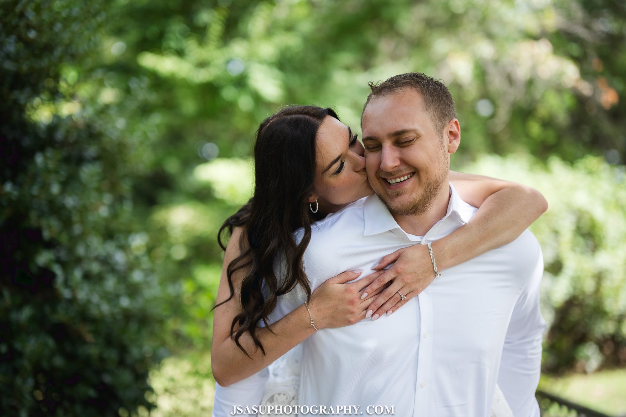 river-farm-alexandria-virginia-summer-engagement-jsasuphotography-17.jpg