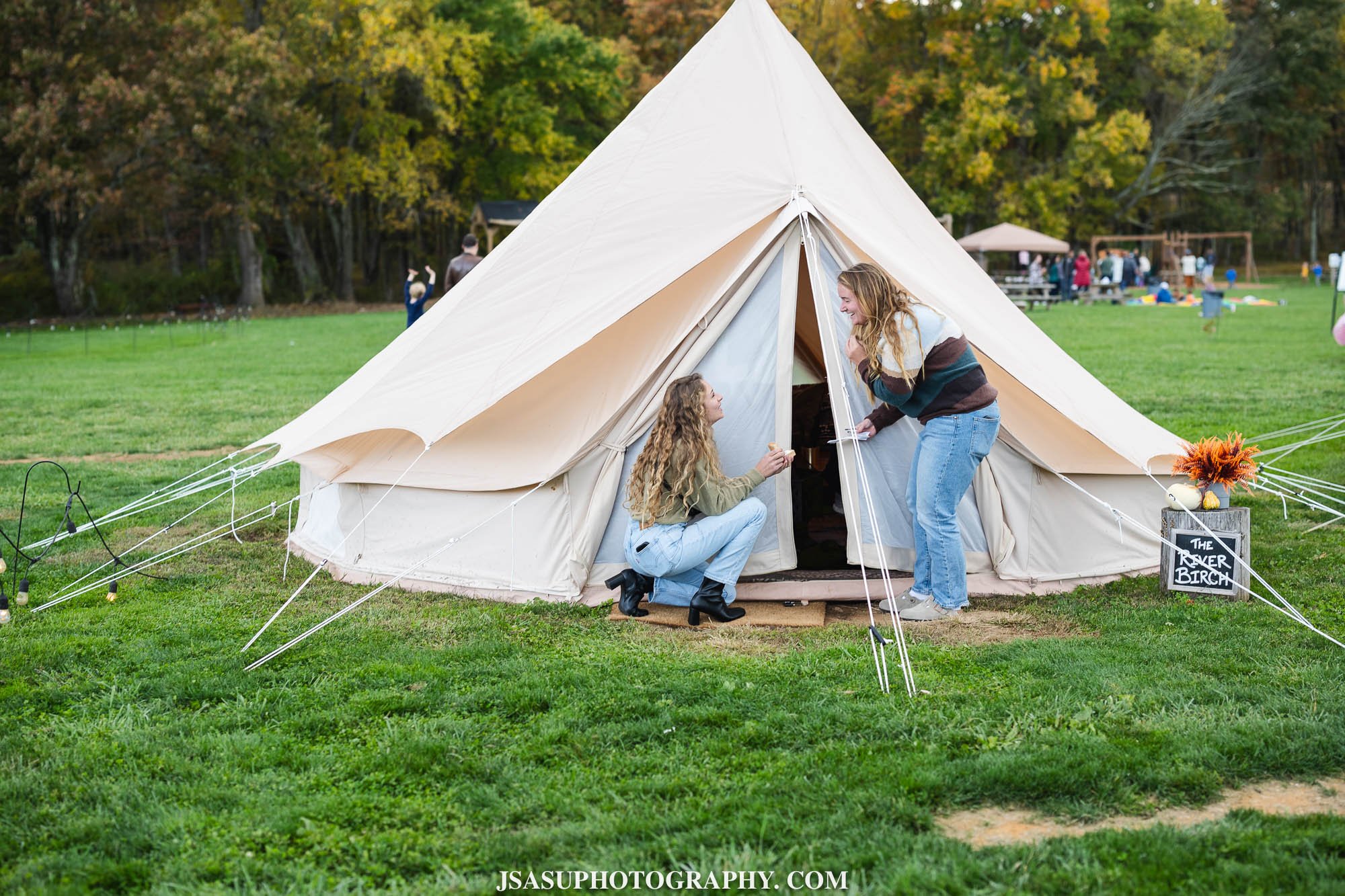 lone-oak-farm-brewery-surprise-proposal-jsasuphotography-2.jpg
