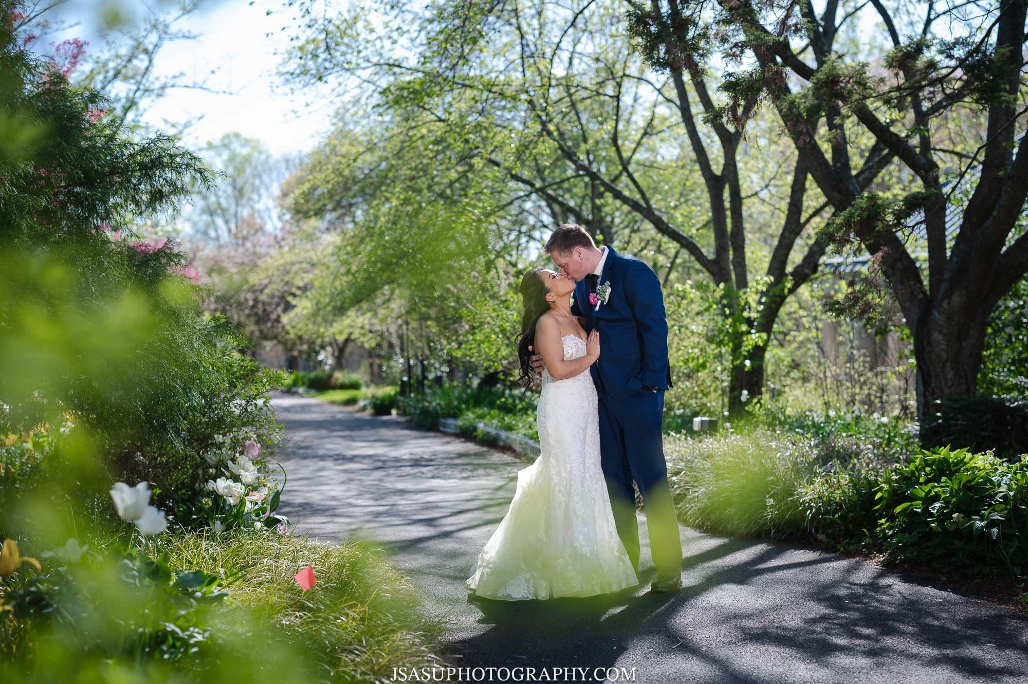 atrium-meadowlark-garden-wedding-jsasuphotography-22.jpg