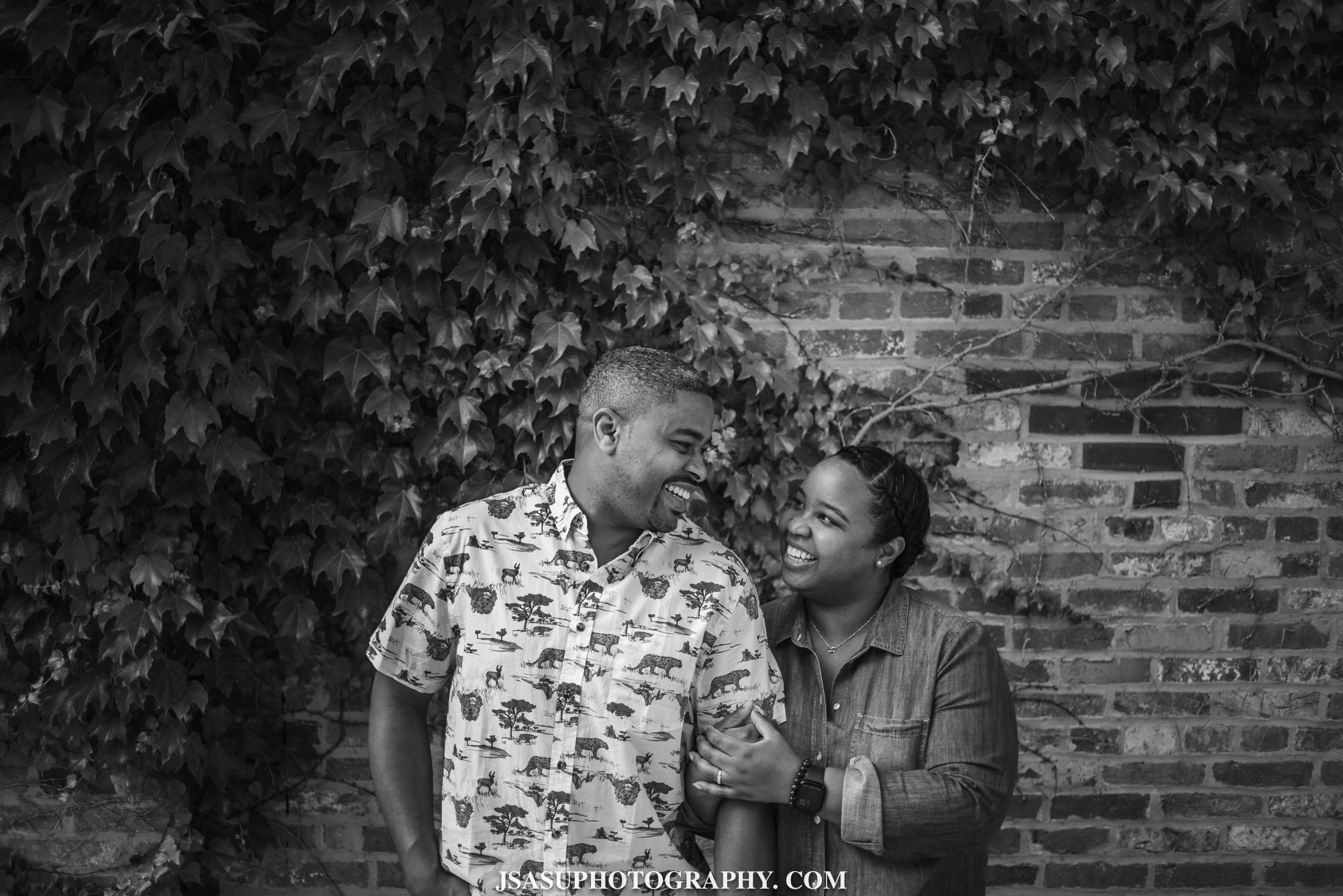 avam-baltimore-fed-hill-engagement-session-jsasuphotography-0025.jpg