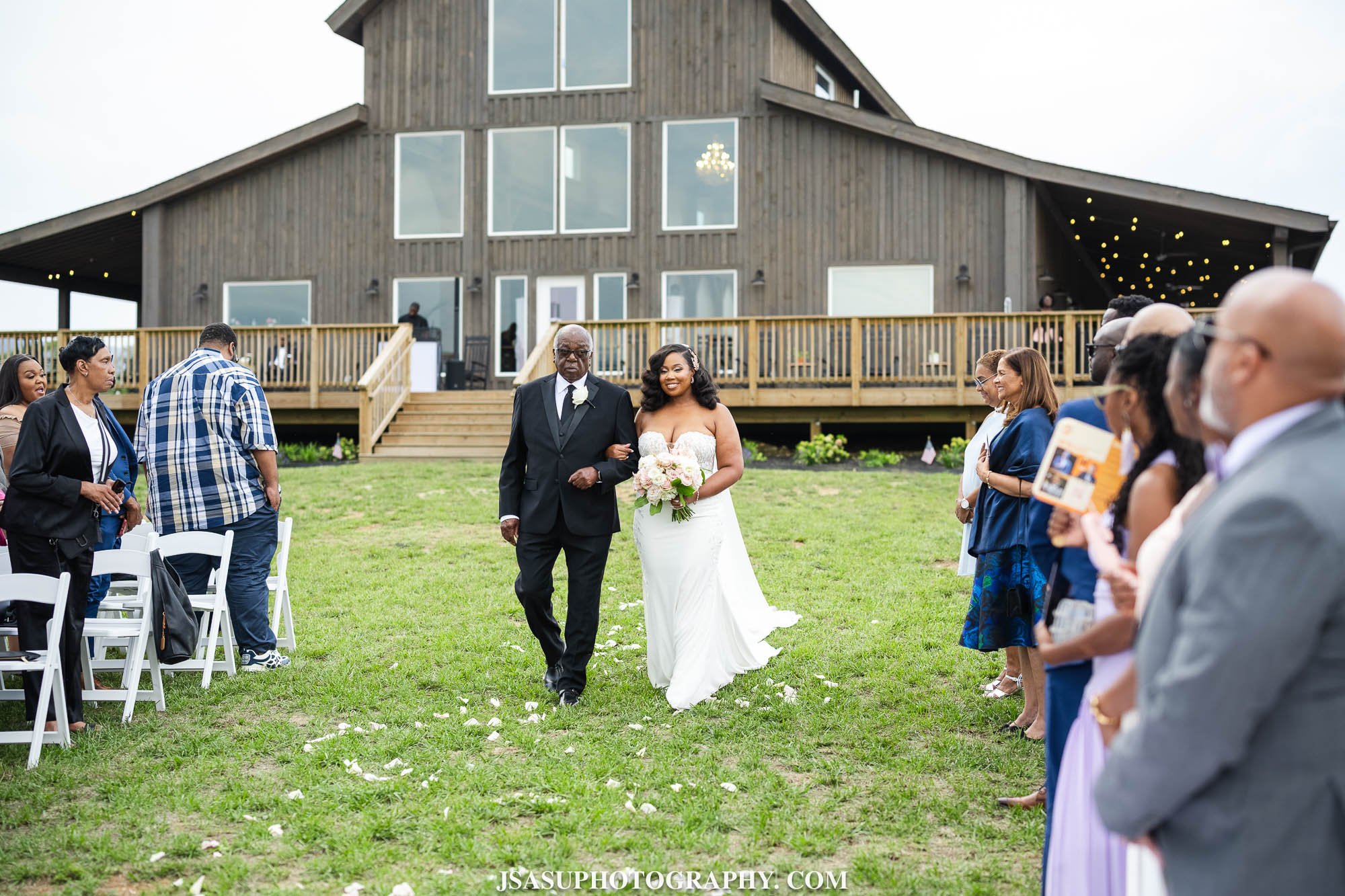 reitano-vineyards-wedding-virginia-jsasuphotography-21.jpg