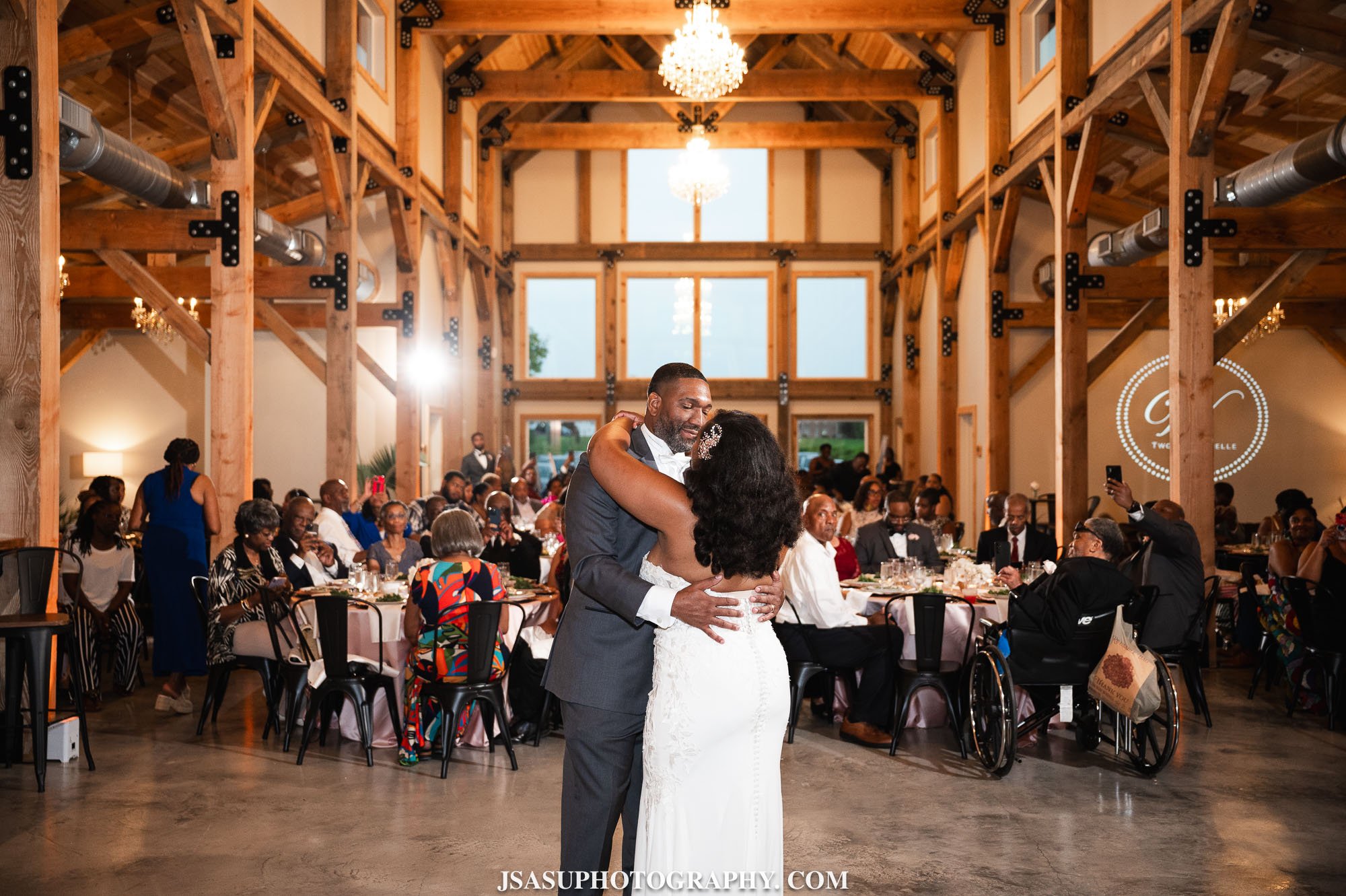 reitano-vineyards-wedding-virginia-jsasuphotography-30.jpg