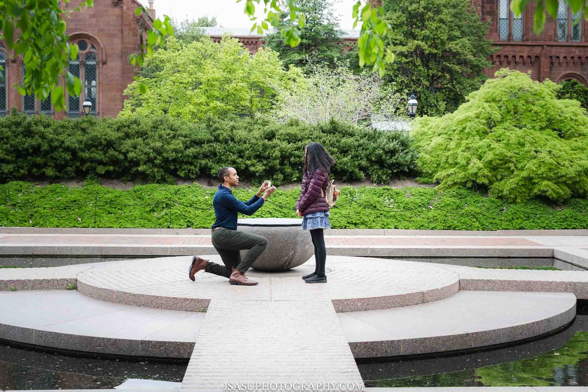 surprise-proposal-moongate-garden-washington-dc-jsasuphotography-1.jpg