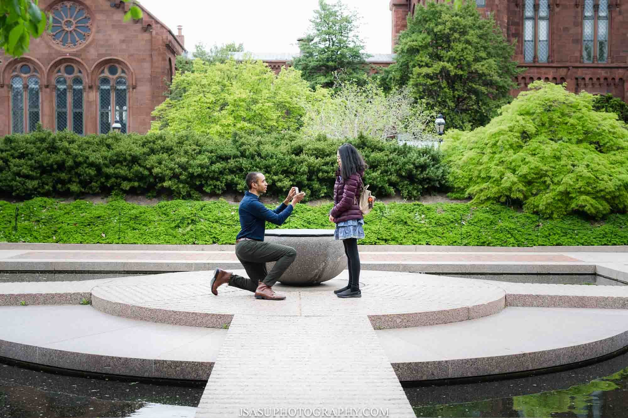 surprise-proposal-moongate-garden-washington-dc-jsasuphotography-3.jpg