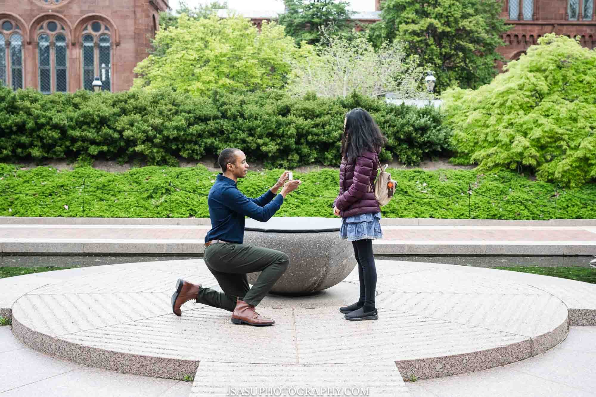 surprise-proposal-moongate-garden-washington-dc-jsasuphotography-4.jpg