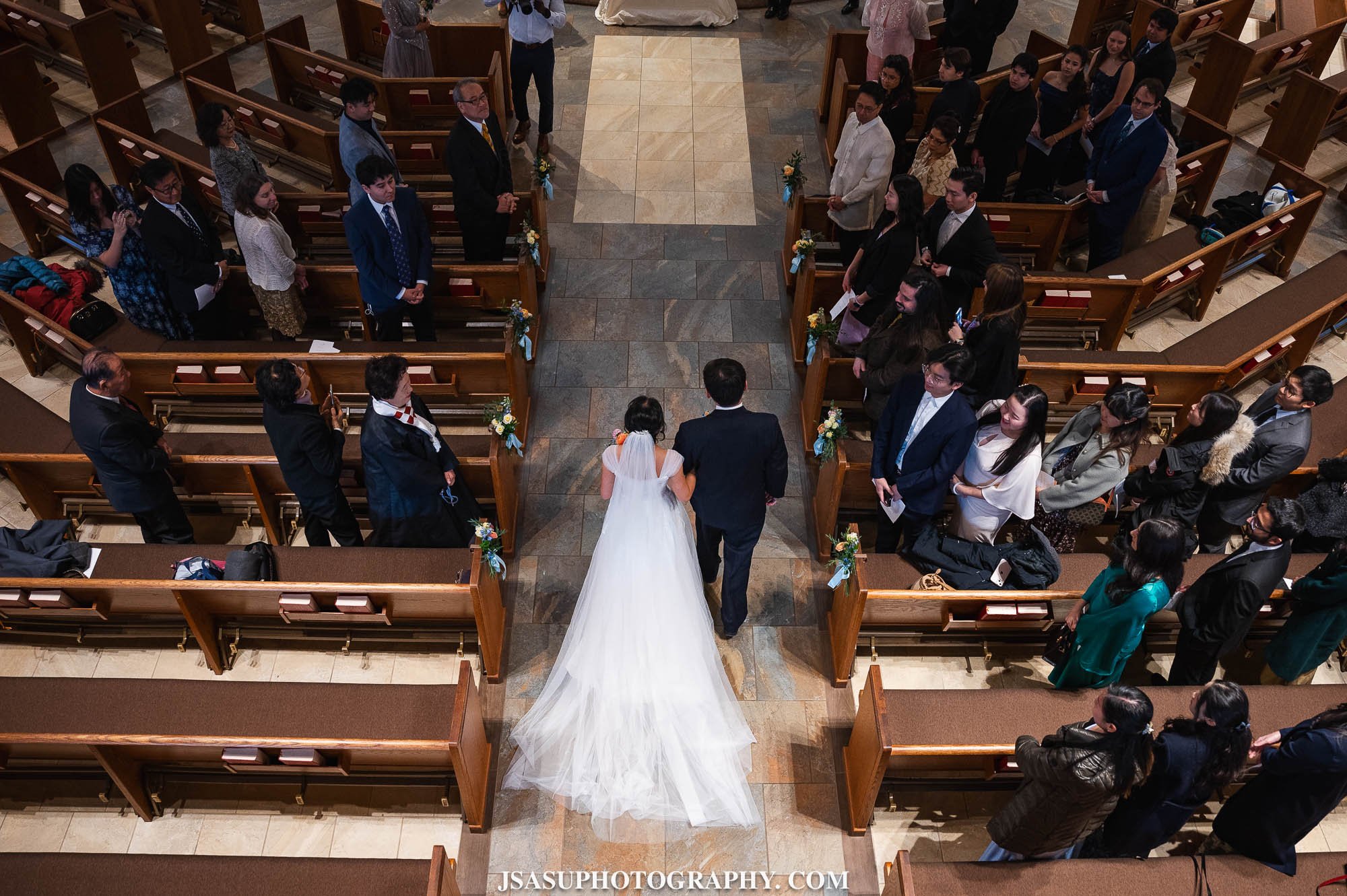 winter-wedding-atrium-meadowlark-virginia-jsasuphotography-16.jpg