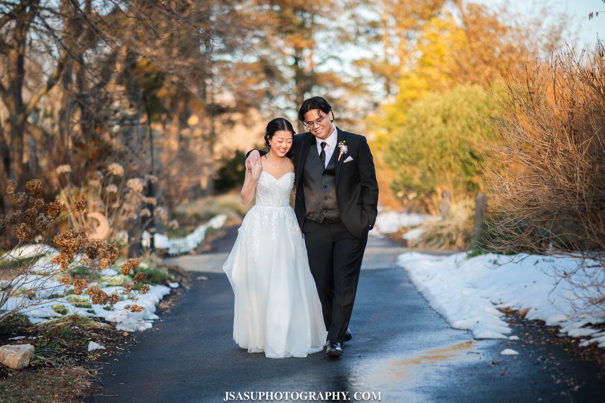 winter-wedding-atrium-meadowlark-virginia-jsasuphotography-20.jpg