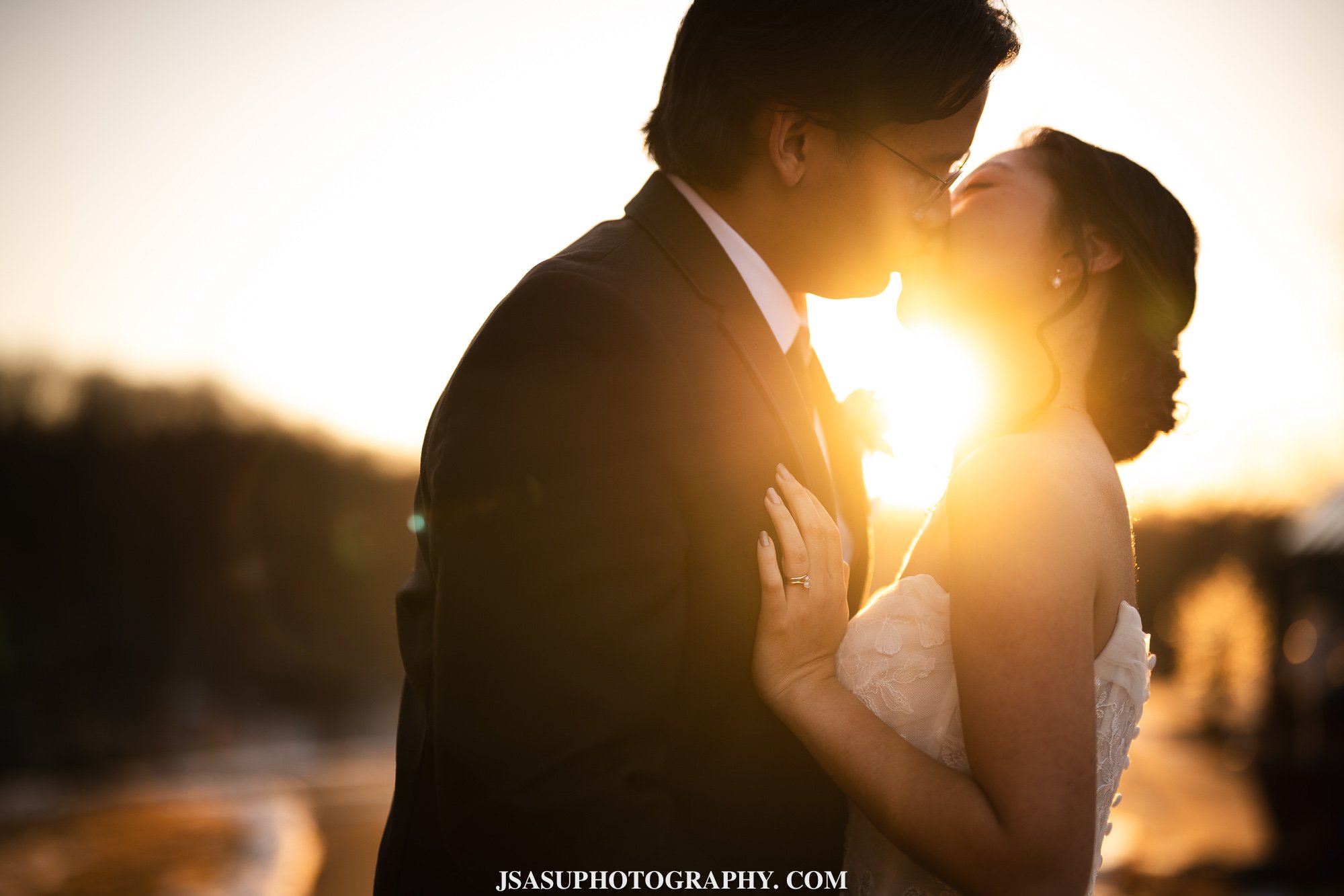 winter-wedding-atrium-meadowlark-virginia-jsasuphotography-22.jpg