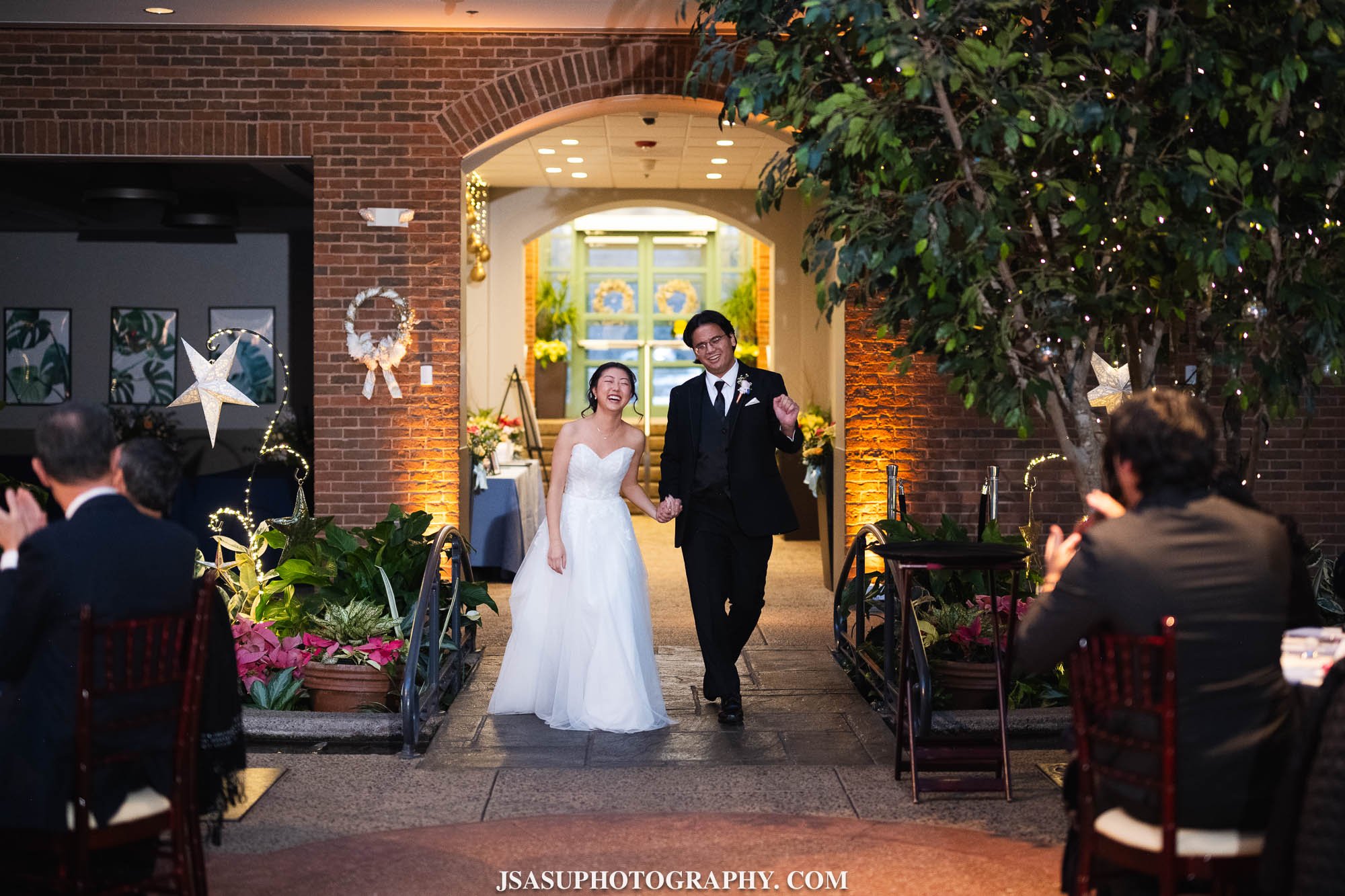 winter-wedding-atrium-meadowlark-virginia-jsasuphotography-29.jpg