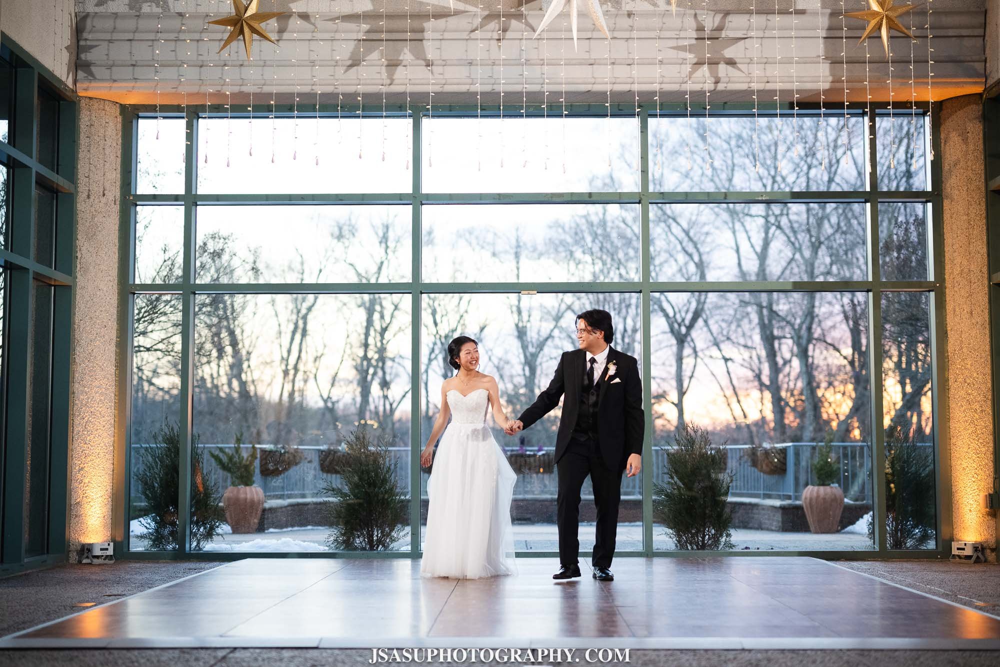winter-wedding-atrium-meadowlark-virginia-jsasuphotography-32.jpg