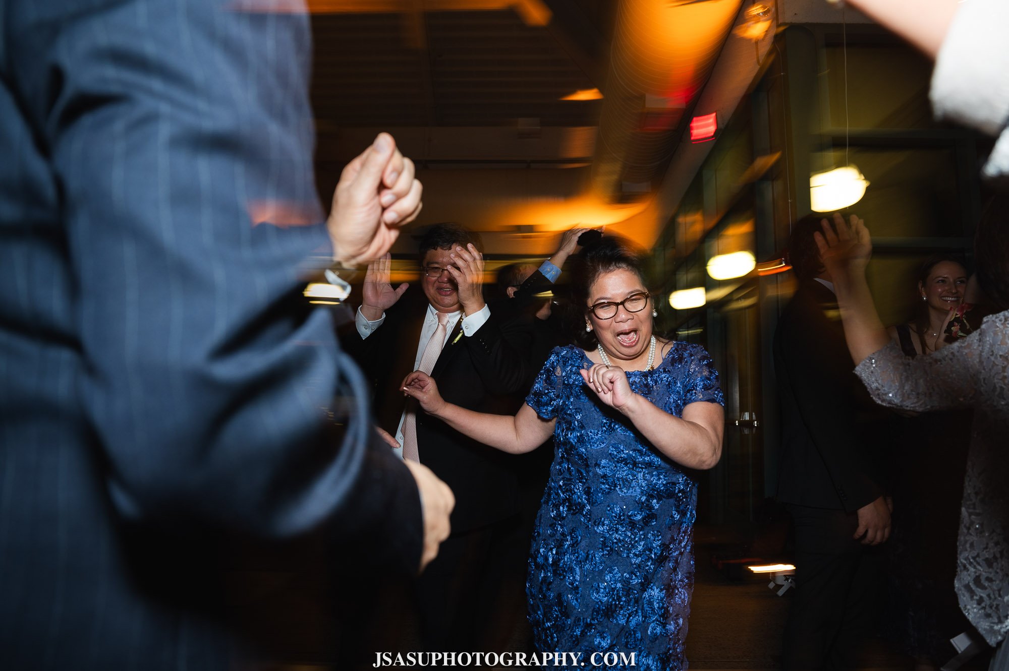 winter-wedding-atrium-meadowlark-virginia-jsasuphotography-41.jpg