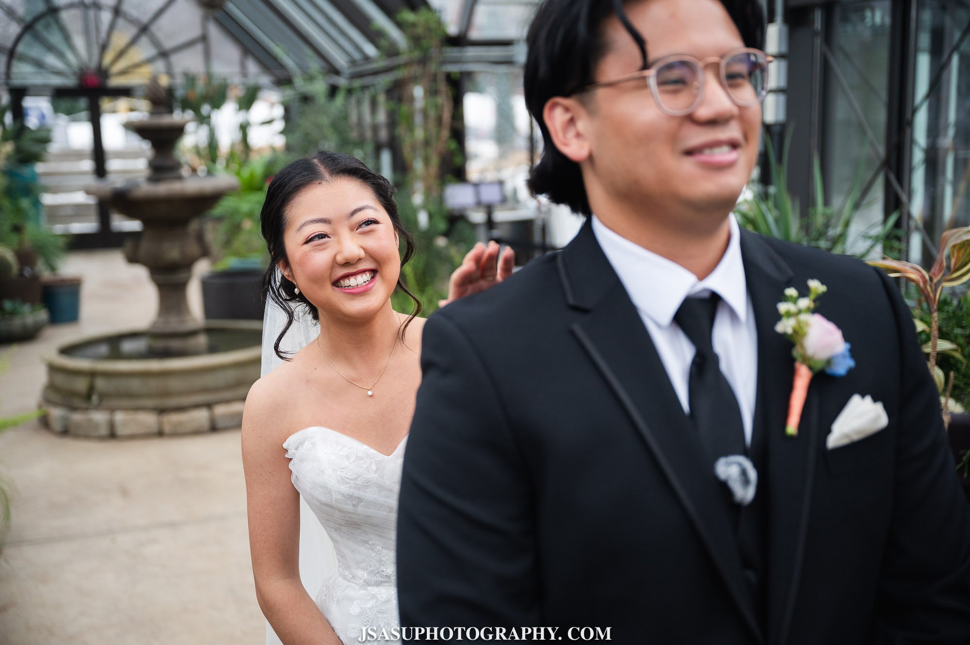 winter-wedding-atrium-meadowlark-virginia-jsasuphotography-7.jpg