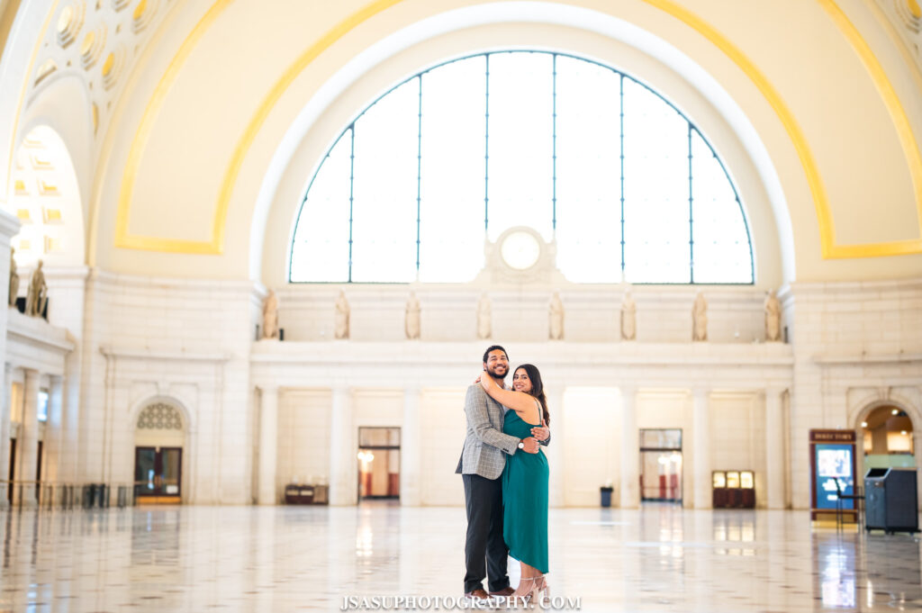 indoor portrait of couple at union station washington, dc