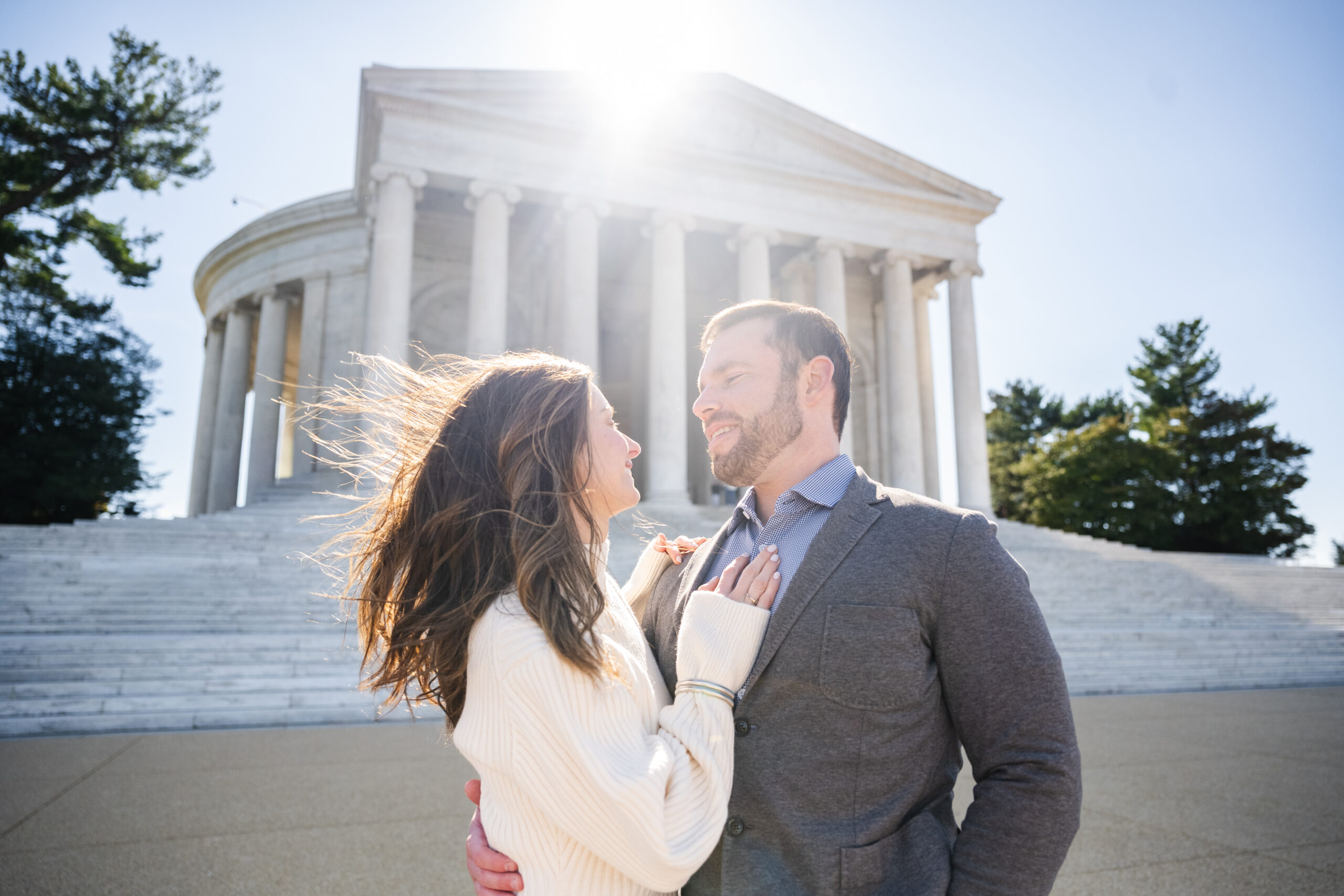 jefferson memorial sunny engagement session