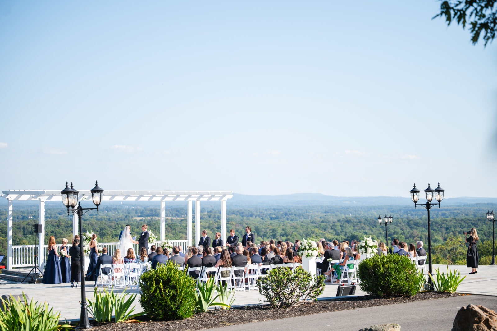 a wedding ceremony the view at blumont wedding venue in virginia
