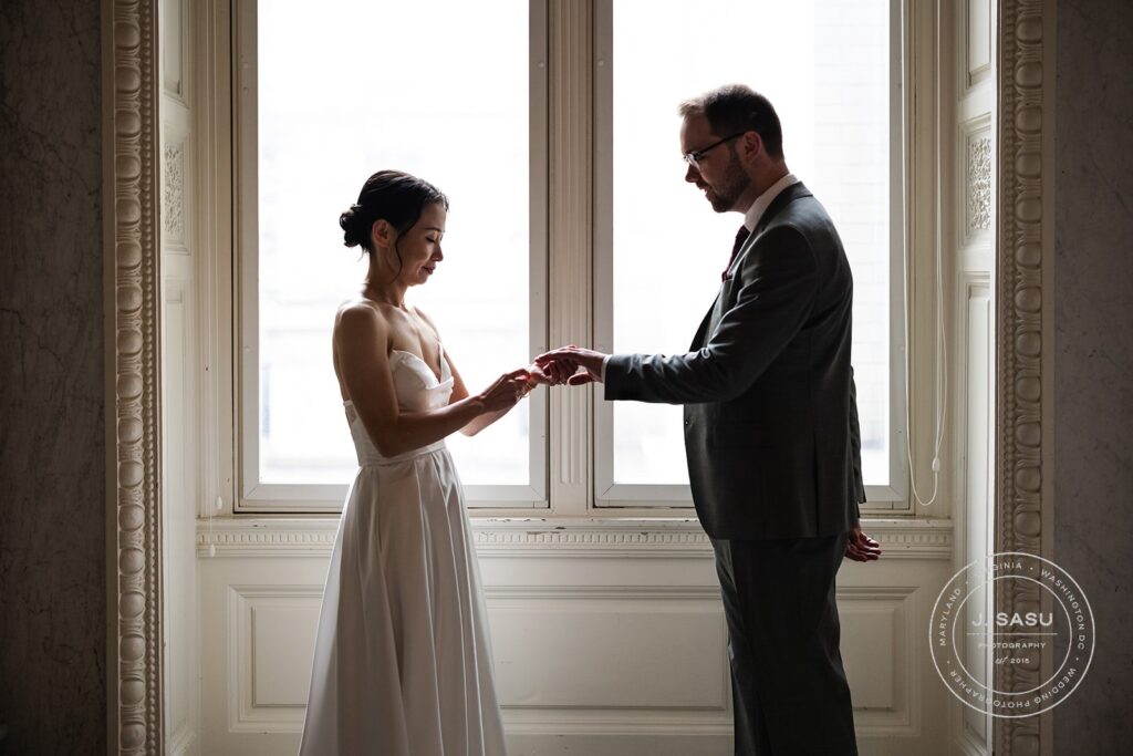 How to elope in Washington DC at the courthouse